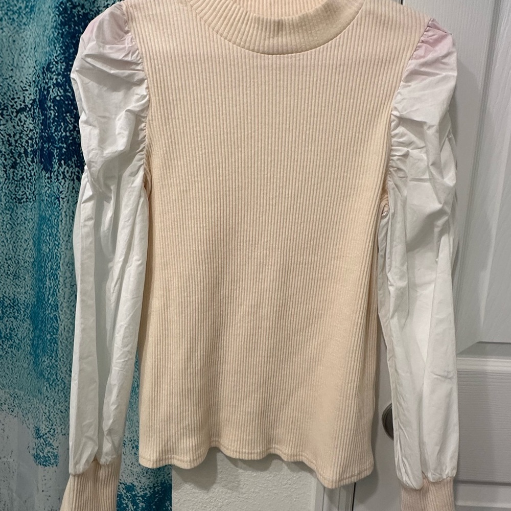 Closet Cream and White Puff Sleeve Ribbed Blouse